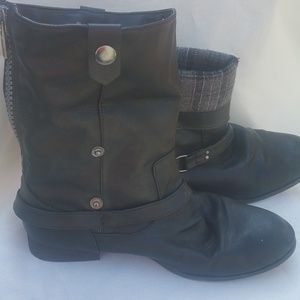 Wet Seal Black Folding Top Boot Size 8